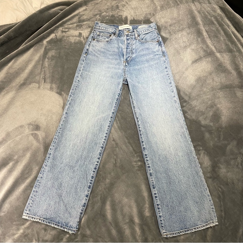 Denim Forum The Farrah Hi-Rise Wide Jean 28L (Shorter Version)